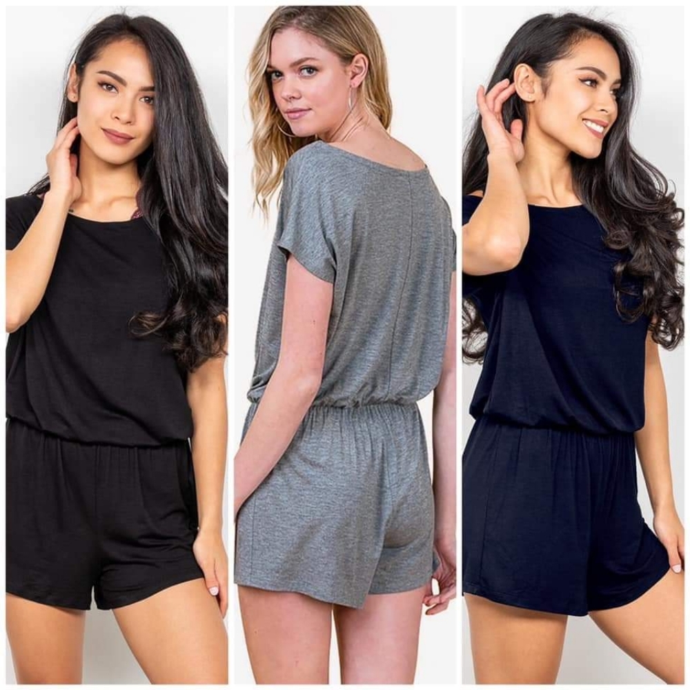 Nwt size large emmas closet romper navy
